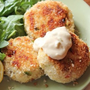 Small Crab Cakes 2